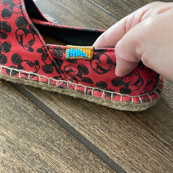 Ubuntu Disney Mickey Mouse Espadrille Flats - Picture 2 of 5